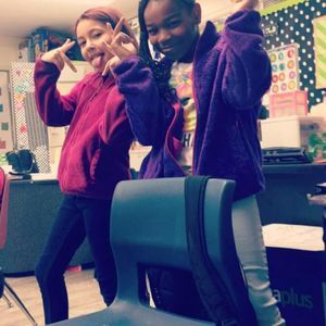 Meet your Posher, Aceonia